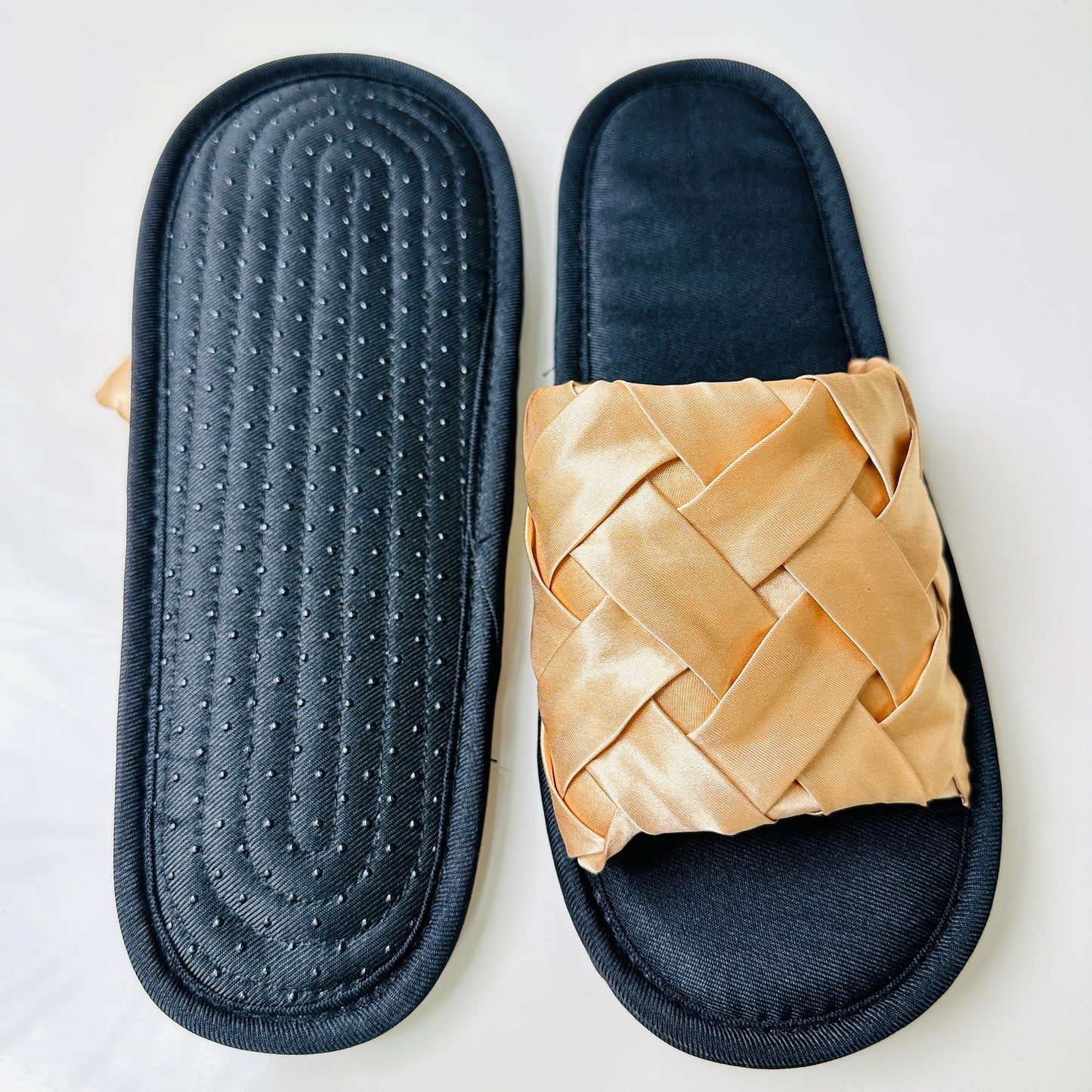 Handmade custom cotton craft slippers, quiet, sweat absorption, anti-slip home application (buy three pairs can enjoy 20% discount)