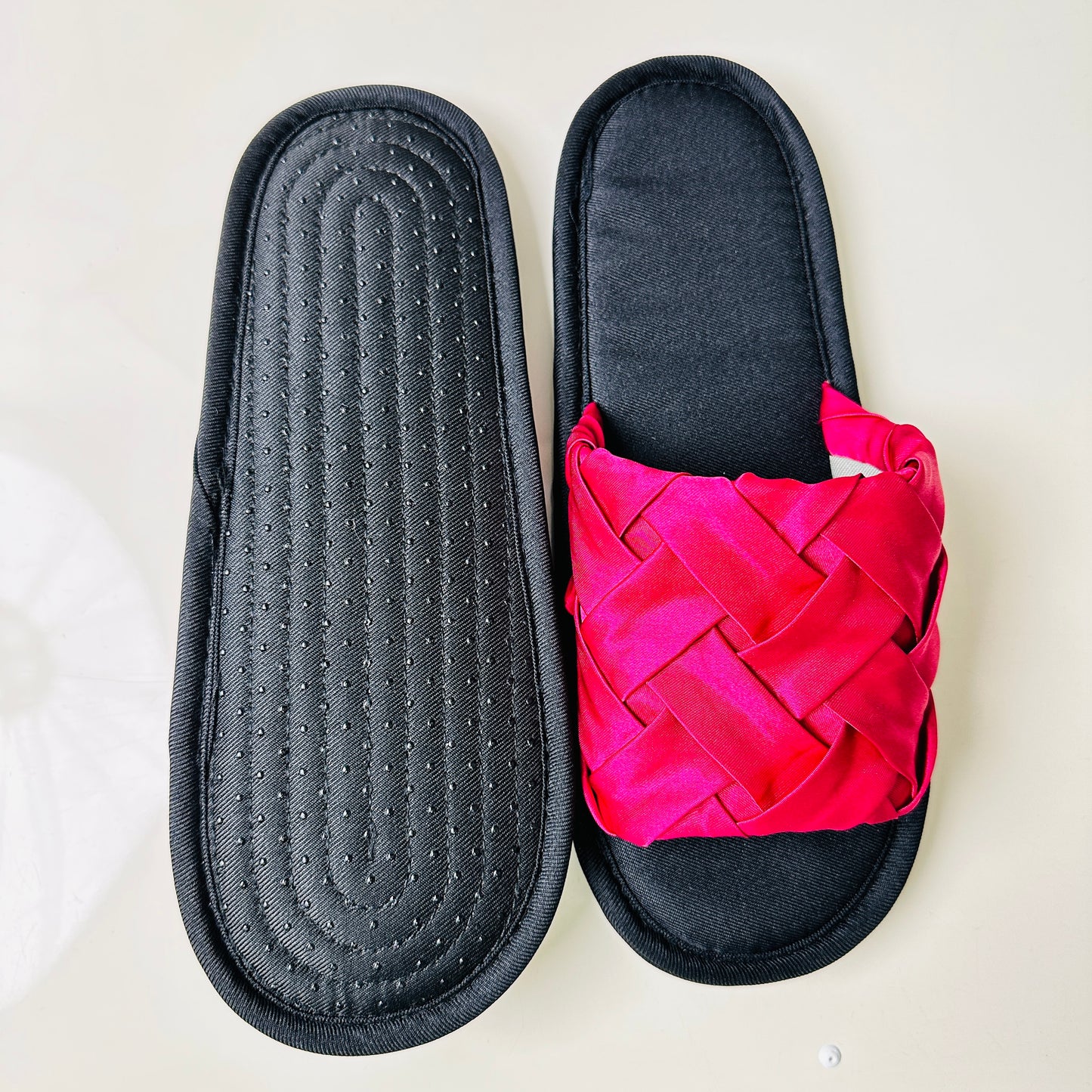 Handmade custom cotton craft slippers, quiet, sweat absorption, anti-slip home application (buy three pairs can enjoy 20% discount)